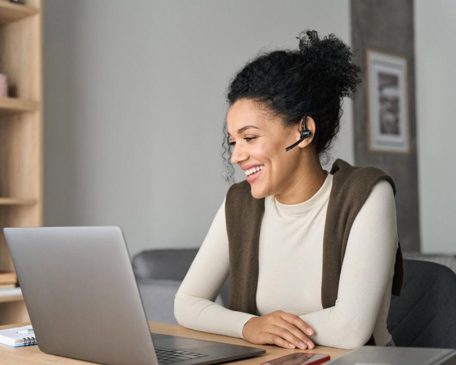 Professioneller Arbeitsplatz für SEO-Content-Erstellung